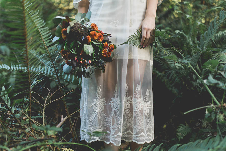 Wild-and-Natural-Engagement-Photos-at-Meadowdale-Beach-Park-Irinart-10