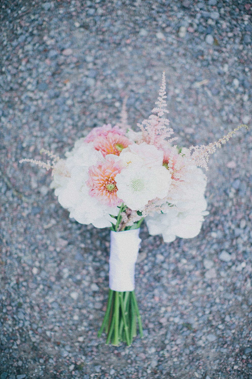 Sweet-Swedish-Wedding-in-the-Countryside-Stina-Kase-Photography (14 of 33)