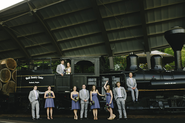 natural, outdoors wedding in Portland, Oregon at Hoyt Arboretum, wedding photo by Aaron Courter Photography | via junebugweddings.com natural, outdoors wedding in Portland, Oregon at Hoyt Arboretum, wedding photo by Aaron Courter Photography | via junebugweddings.com