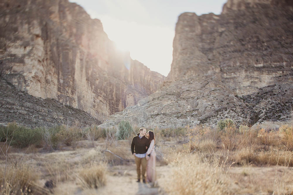 Desert-Engagement-Big-Bend-Shaun-Menary (15 of 25)