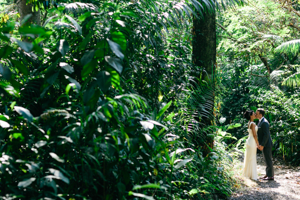 exotic destination wedding in Costa Rica, photo by A Brit & A Blonde | via junebugweddings.com exotic destination wedding in Costa Rica, photo by A Brit & A Blonde | via junebugweddings.com