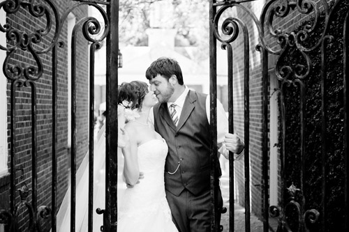 French country themed wedding at Pebble Hill Plantation in Georgia, photo by Elizabeth Davis Photography | junebugweddings.com French country themed wedding at Pebble Hill Plantation in Georgia, photo by Elizabeth Davis Photography | junebugweddings.com