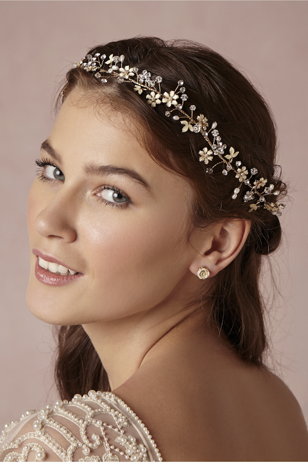 how to get the perfect bohemian bride look with BHLDN | via junebugweddings.com