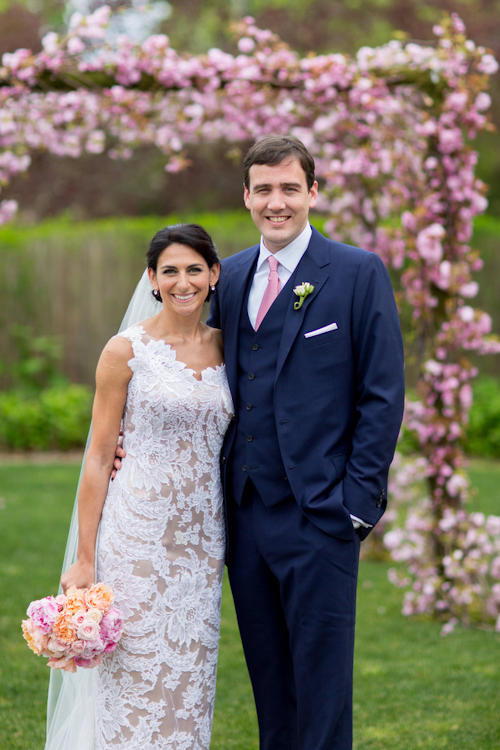 garden wedding at Inn at Windmill Lane, Amagansett, New York, with photos by Jonathan Young Weddings | via junebugweddings.com garden wedding at Inn at Windmill Lane, Amagansett, New York, with photos by Jonathan Young Weddings | via junebugweddings.com