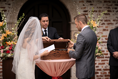 coral, gold, and grey wedding at Casa Feliz in Florida, photos by Kristen Weaver Photography | via junebugweddings.com coral, gold, and grey wedding at Casa Feliz in Florida, photos by Kristen Weaver Photography | via junebugweddings.com