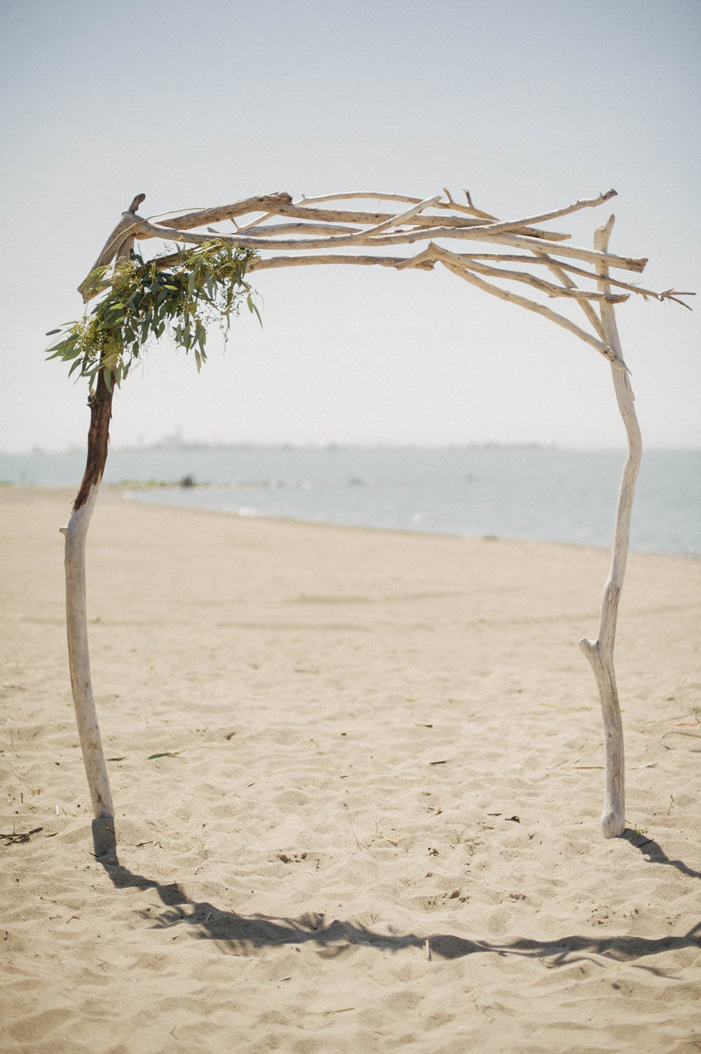 Rustic-Seaside-Wedding-at-Southampton-Beach (3 of 23)