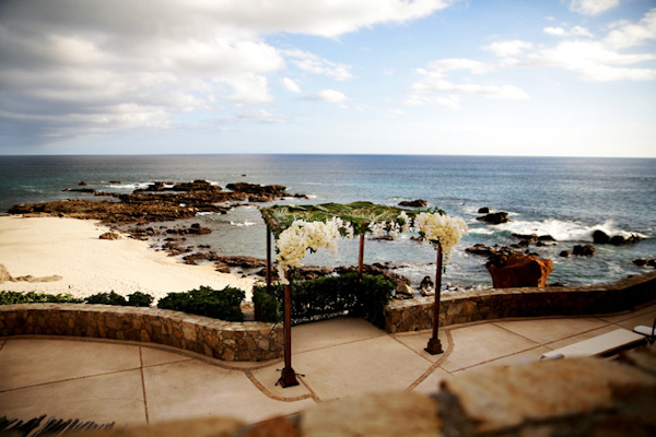 destination wedding in Cabo with photos by Chris + Lynn Photographers | via junebugweddings.com destination wedding in Cabo with photos by Chris + Lynn Photographers | via junebugweddings.com