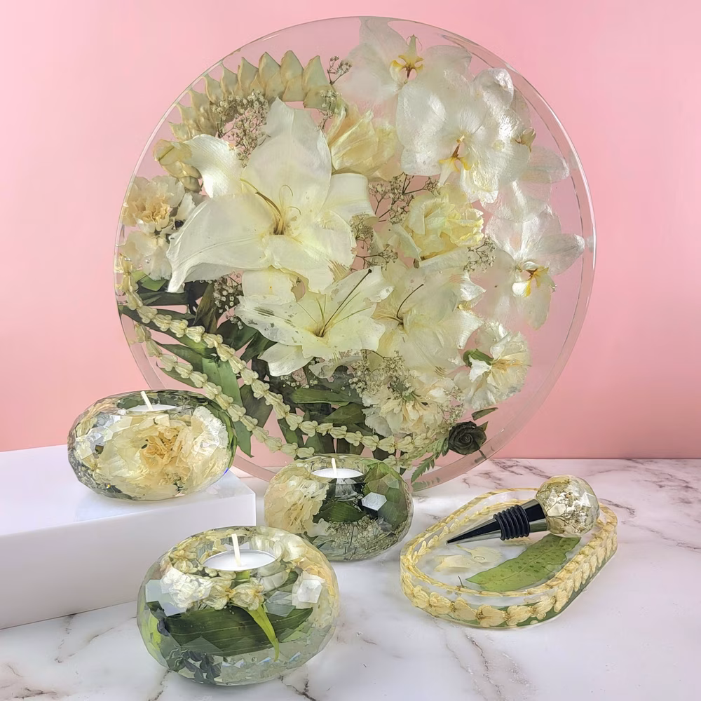 preserve your wedding bouquet in resin