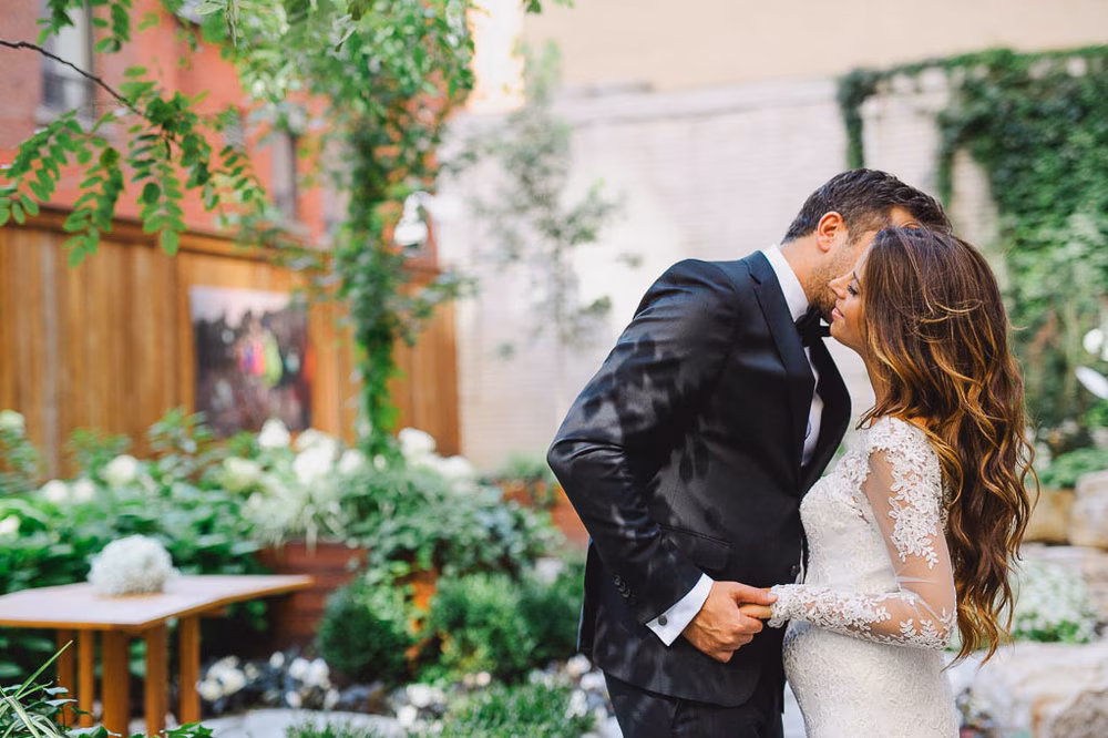 Rustic-Jewish-Wedding-at-Parisian-Laundry-Emilie-Iggiotti-31
