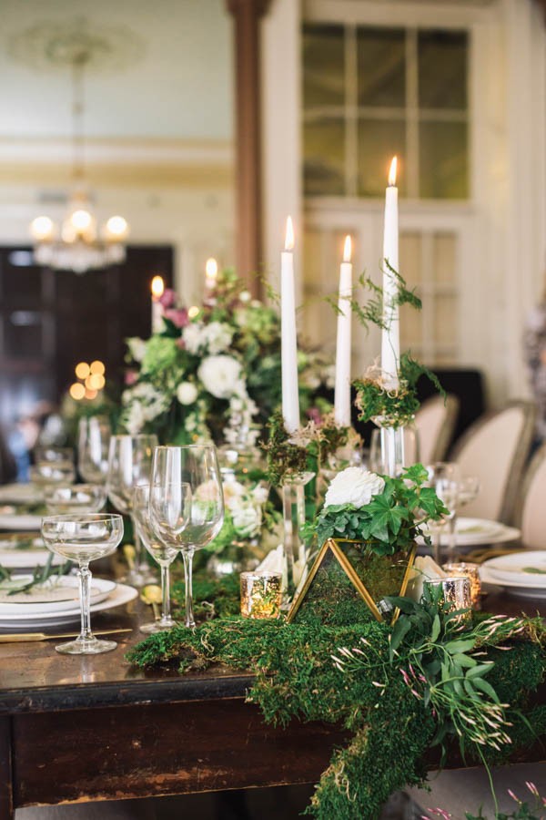 Luxe-Natural-Indoor-Wedding-Inspiration-Barrow-Mansion-23-600x900