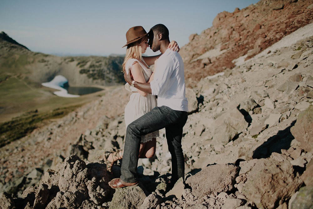 Stylish-Mountain-Engagement-at-Mount-Rainier-National-Park-Robert-J-Hill-Photography (8 of 22)