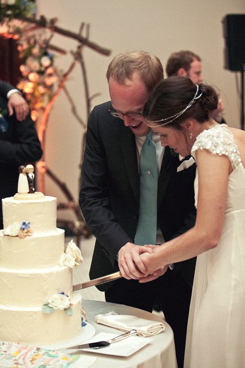 vintage inspired wedding at the Milwaukee County Historical Center, photo by Woodnote Photography via junebugweddings.com vintage inspired wedding at the Milwaukee County Historical Center, photo by Woodnote Photography via junebugweddings.com