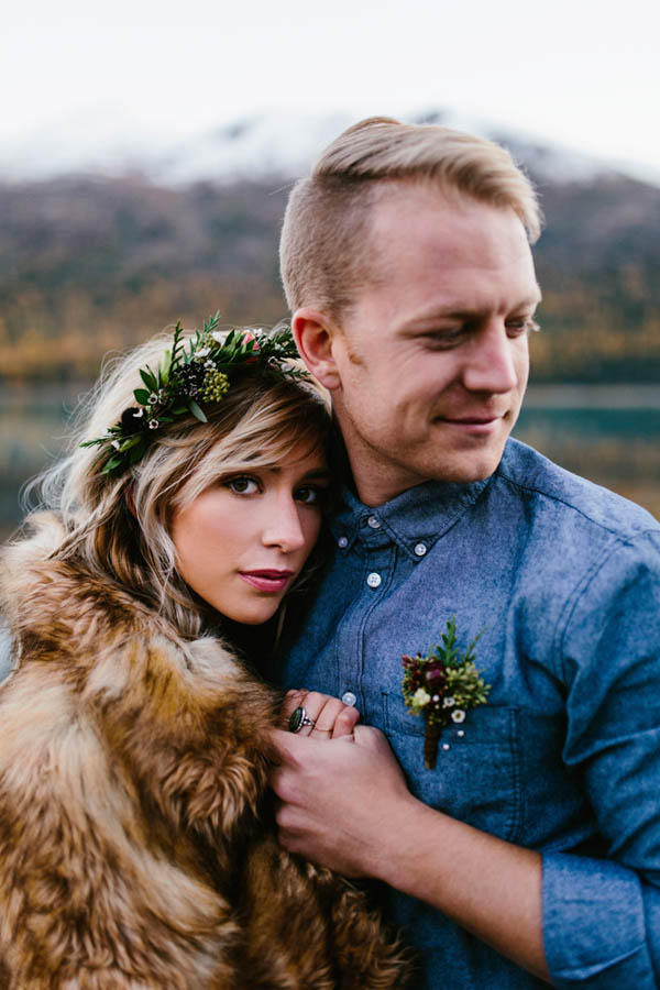 Winter-Elopement-Inspiration-at-Eklunta-Lake-Kristian-Lynae-Photography-6