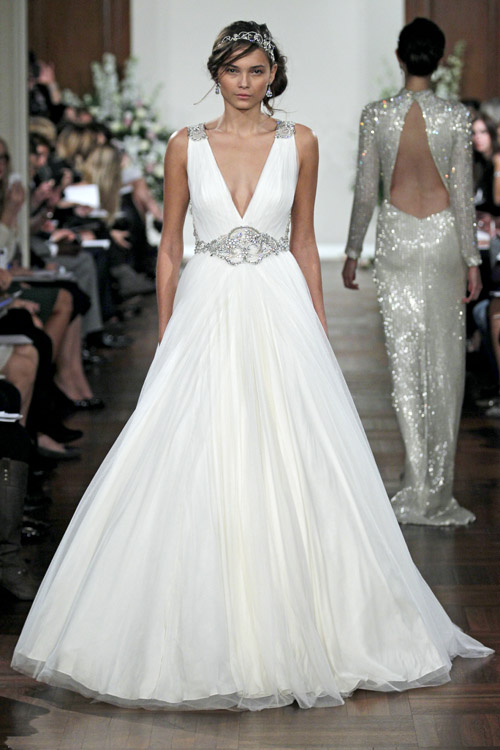 Vintage inspired wedding dress from Jenny Packham | via junebugweddings.com Vintage inspired wedding dress from Jenny Packham | via junebugweddings.com