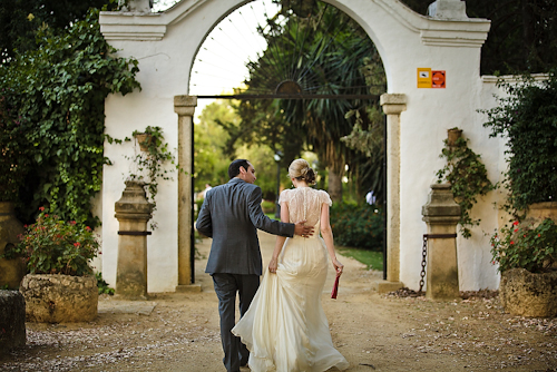 Spanish style wedding in Sevilla with photos by Limelight photography | junebugweddings.com Spanish style wedding in Sevilla with photos by Limelight photography | junebugweddings.com