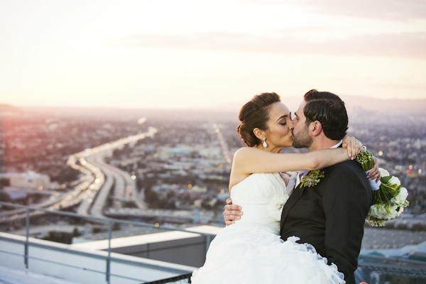 glamorous eco friendly jewish wedding at AT&T center in Los Angeles, California, photos by Callaway Gable | via junebugweddings.com glamorous eco friendly jewish wedding at AT&T center in Los Angeles, California, photos by Callaway Gable | via junebugweddings.com