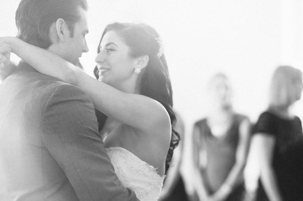 Glamorous-Florida-Wedding-at-The-White-Room (20 of 23)