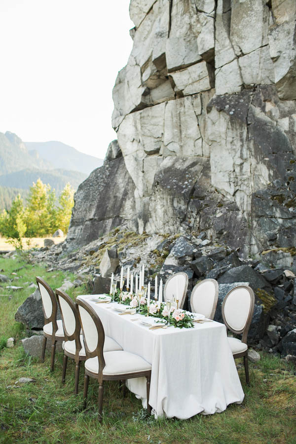 Romantic-Columbia-Gorge-Wedding-Inspiration-Angela-Shae (6 of 24)