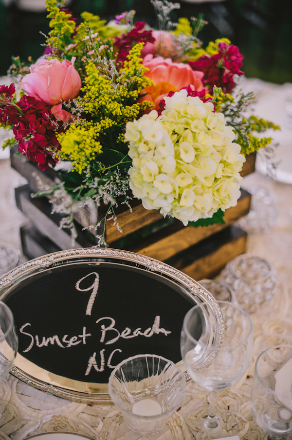 West Virginia countryside estate with photos by The Oberports | via junebugweddings.com West Virginia countryside estate with photos by The Oberports | via junebugweddings.com
