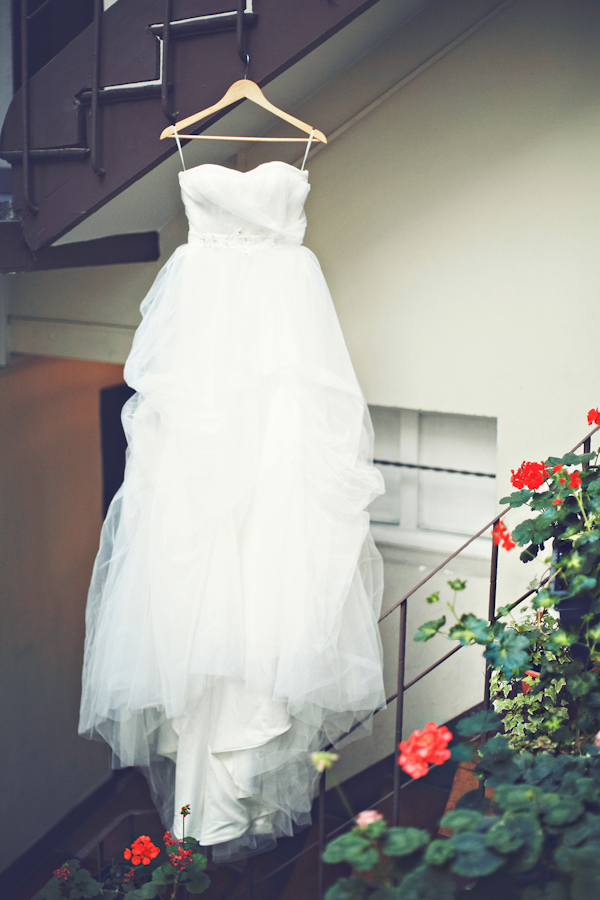 Paris destination wedding at the Westin Vendome, photo from The Mou Studio | via junebugweddings.com (44)