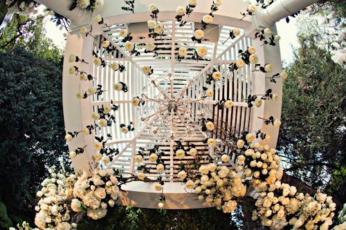 glamorous wedding by Mindy Weiss with red rose decor at Hotel Bel Air, photos by Joy Marie Photography | junebugweddings.com glamorous wedding by Mindy Weiss with red rose decor at Hotel Bel Air, photos by Joy Marie Photography | junebugweddings.com