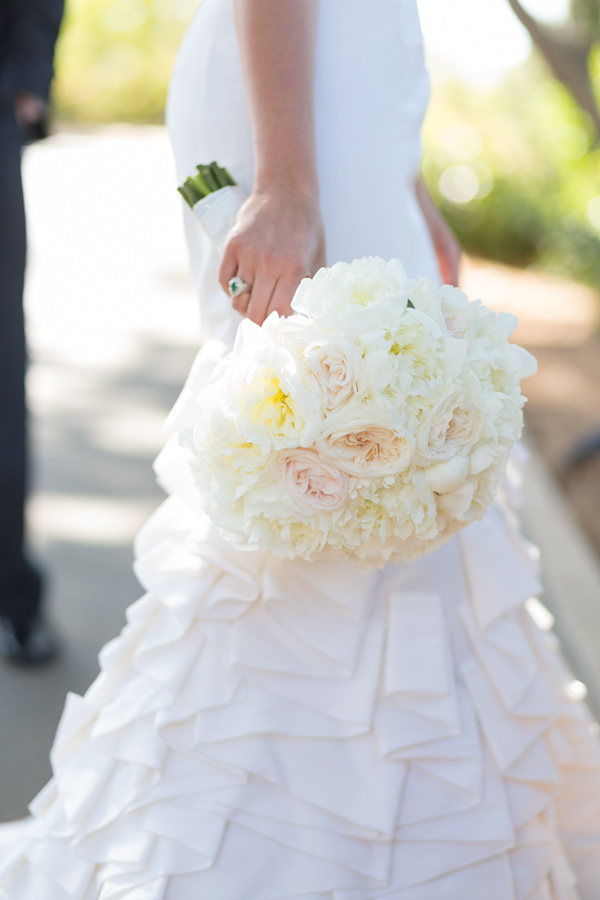 modern Persian wedding in San Jose, California, photo by Jinda Photography | via junebugweddings.com modern Persian wedding in San Jose, California, photo by Jinda Photography | via junebugweddings.com