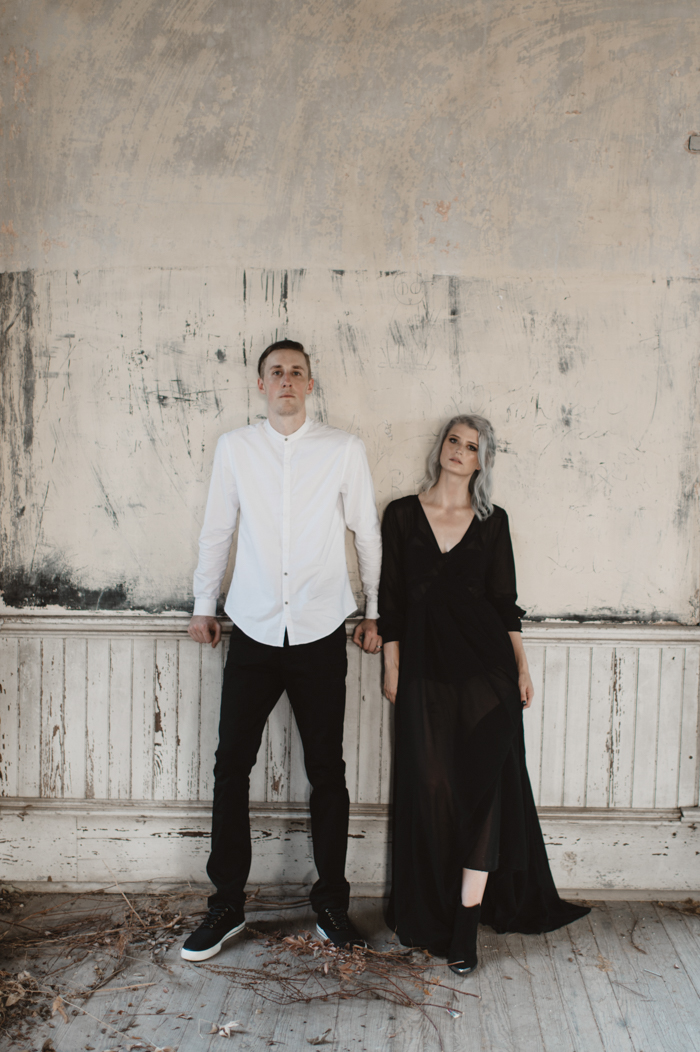 moody-and-romantic-anniversary-photos-in-dallas-tx-13