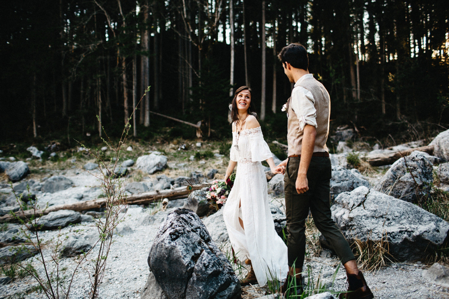 adventurous-austrian-lake-elopement-inspiration-32