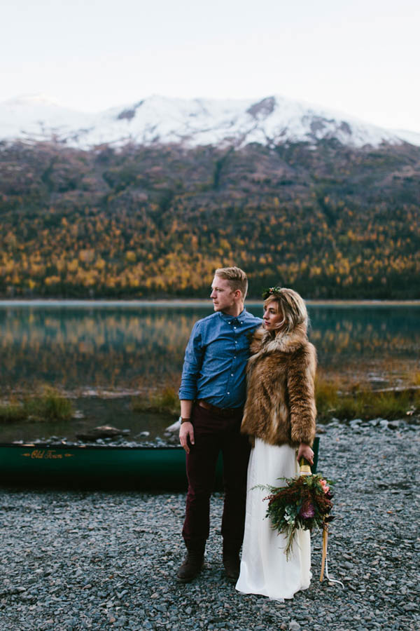 Winter-Elopement-Inspiration-at-Eklunta-Lake-Kristian-Lynae-Photography-2