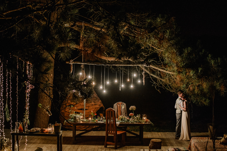 this-dinner-for-two-at-areias-do-seixo-was-the-sweetest-elopement-under-the-stars-32