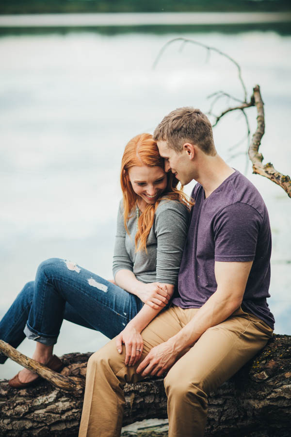 Casual-Engagement-Session-Canoeing-in-Alberta-Tricia-Victoria-Photography (12 of 23)