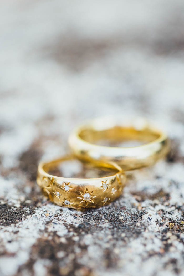 creative-sedona-wedding-in-the-tlaquepaque-arts-and-crafts-village-jane-in-the-woods-9