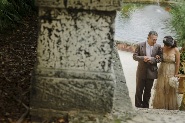 vintage wedding at Vizcaya Museum and Gardens, Florida, photo by Maloman Studios | via junebugweddings.com vintage wedding at Vizcaya Museum and Gardens, Florida, photo by Maloman Studios | via junebugweddings.com