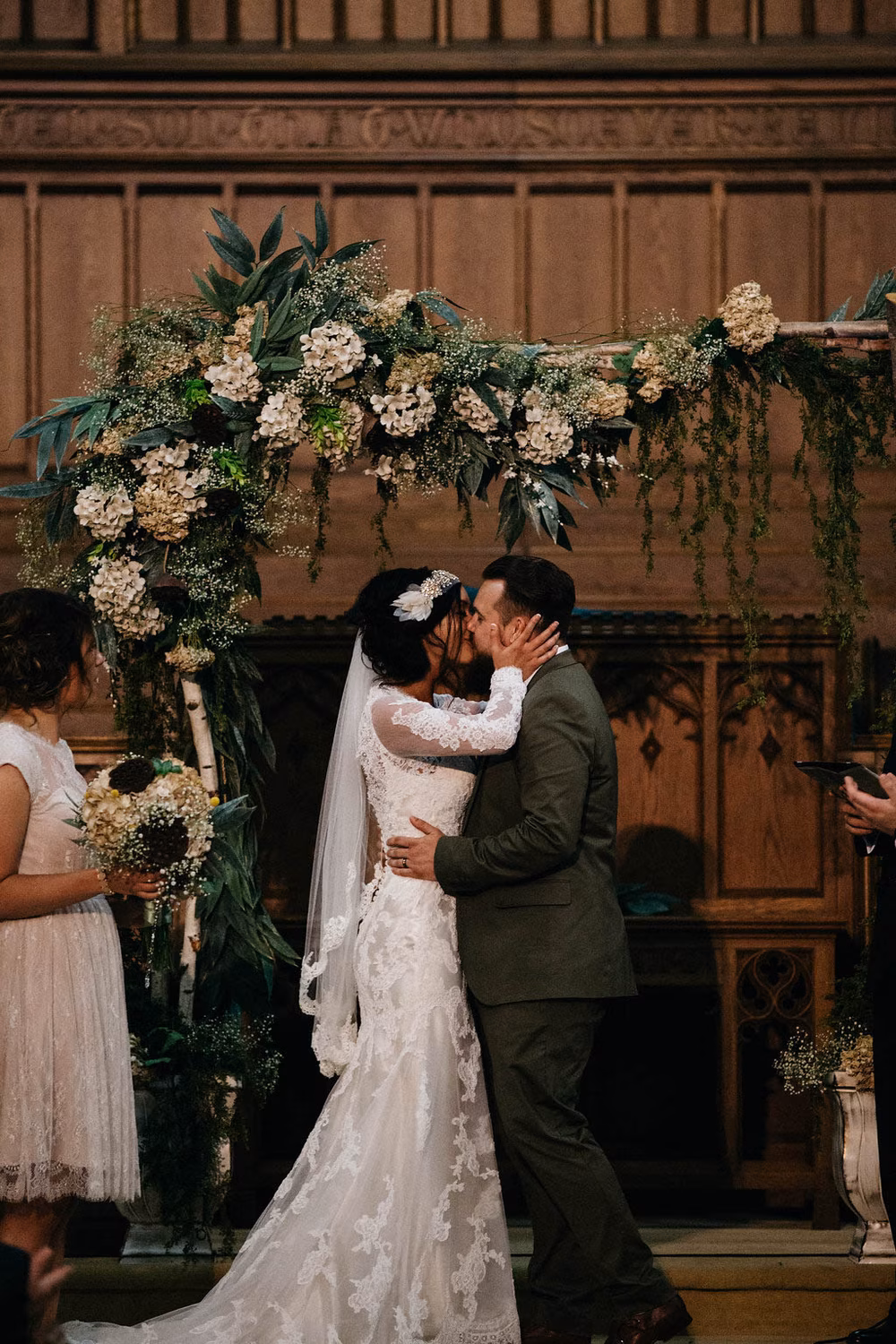 Free-Spirited-Ohio-Wedding-at-Ohio-Memorial-Chapel (14 of 31)