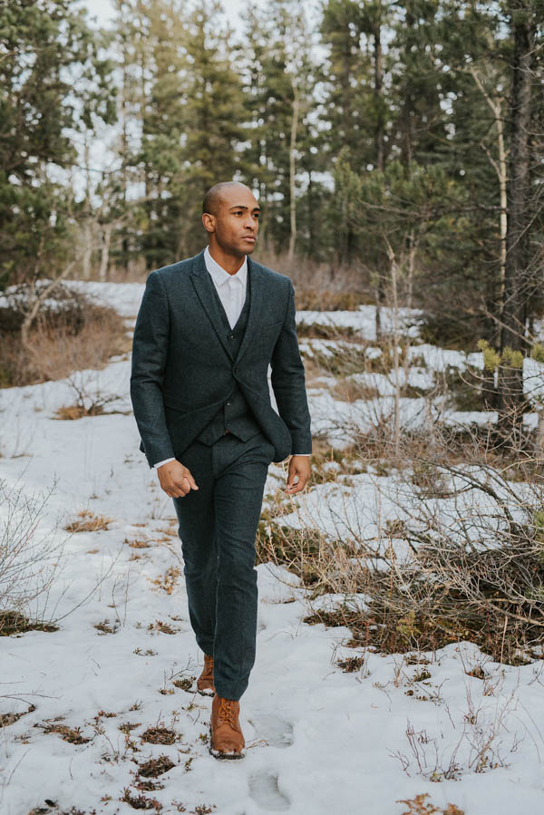 Winter-Mountain-Elopement-Banff-National-Park-19