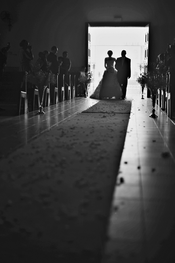 Angola, Africa Wedding with Photos by Melissa Jill Photography | via junebugweddings.com Angola, Africa Wedding with Photos by Melissa Jill Photography | via junebugweddings.com (23)