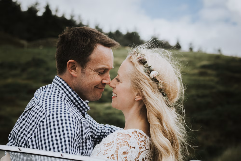 these-newlyweds-took-a-romantic-drive-through-moel-famau-24-hours-after-saying-i-do-10