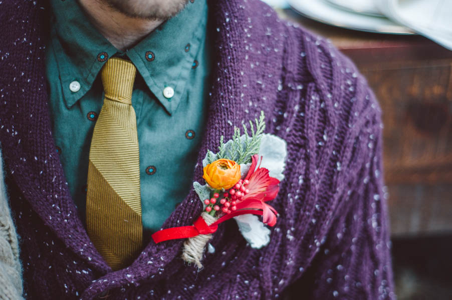 Vibrant-and-Earthy-Forest-Wedding-Inspiration-in-the-Palomar-Mountains-Color-and-Cake-Photography-6