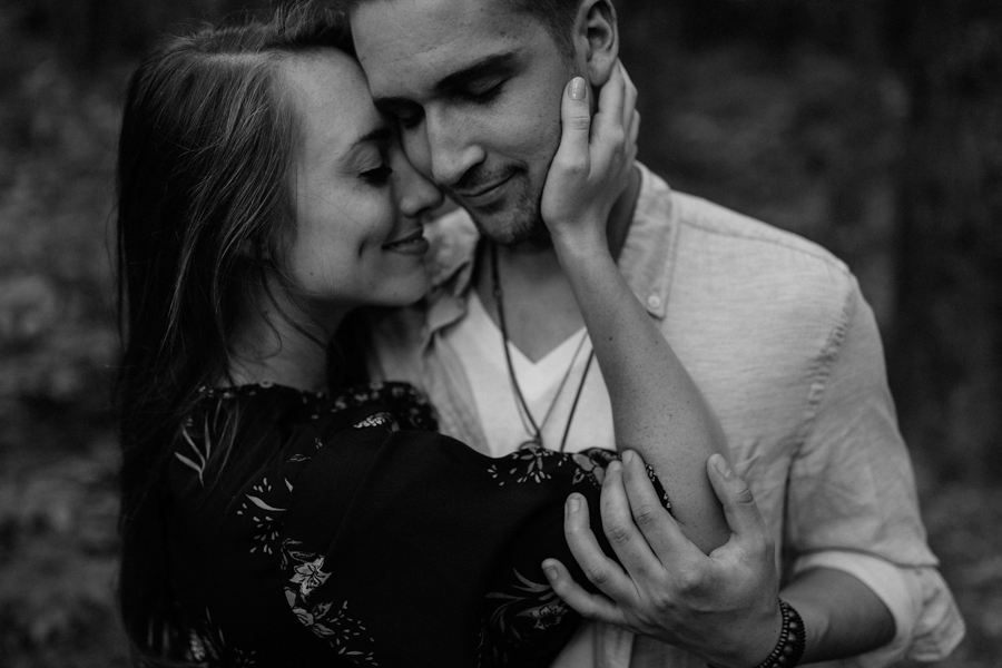 this-epic-blue-ridge-parkway-engagement-will-take-your-breath-away-16