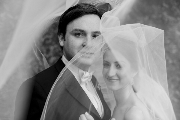 wedding portrait of bride and groom by Rafa Ibanez Photography | via junebugweddings.com wedding portrait of bride and groom by Rafa Ibanez Photography | via junebugweddings.com