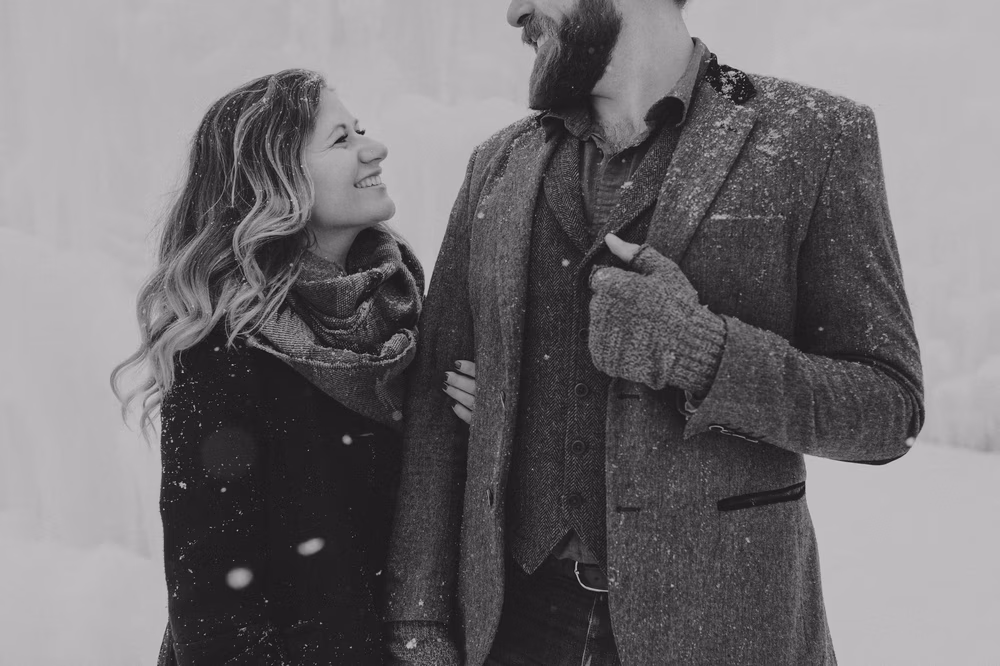 Snowy-Couple-Session-Ice-Castles-New-Hampshire-Darling-Photography (6 of 20)