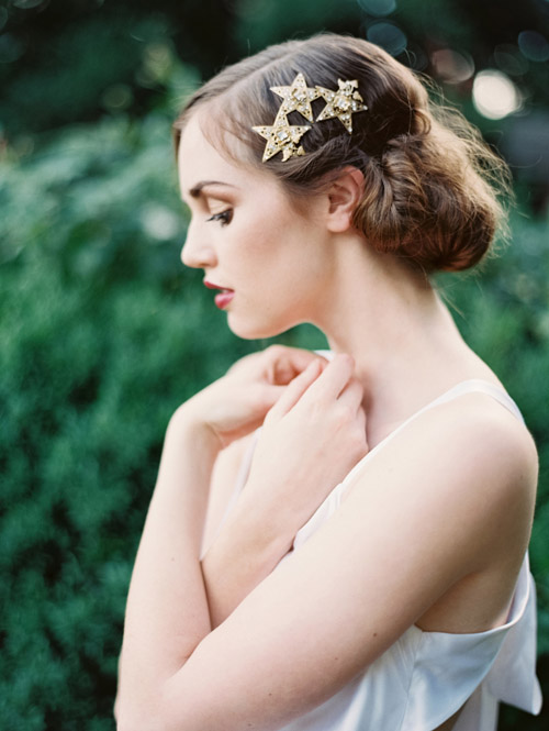 1920's inspired bridal hair accessories from Enchanted Atelier | via junebugweddings.com 1920's inspired bridal hair accessories from Enchanted Atelier | via junebugweddings.com