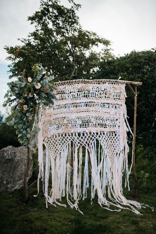 organic-mountaintop-elopement-inspiration-in-the-blue-ridge-parkway-6-600x899