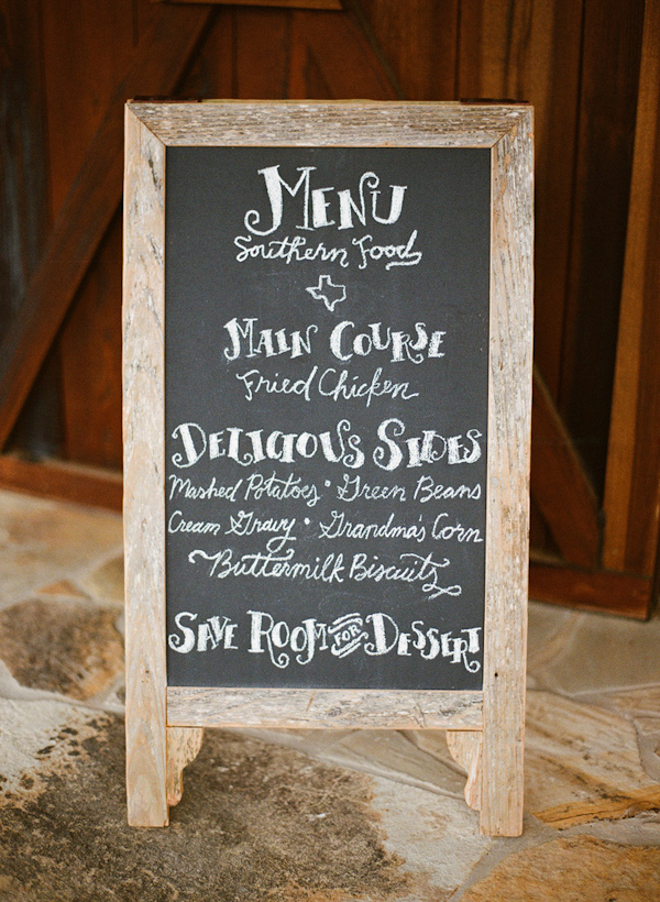 cheerful Texas wedding by Lavender Joy Weddings with photos by Taylor Lord Photography | via junebugweddings.com cheerful Texas wedding by Lavender Joy Weddings with photos by Taylor Lord Photography | via junebugweddings.com