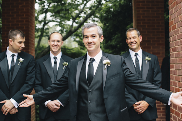 Elegant blush, cream and gray Garden wedding in Atlanta, Georgia, photos by Vue Photography | via junebugweddings.com Elegant blush, cream and gray Garden wedding in Atlanta, Georgia, photos by Vue Photography | via junebugweddings.com