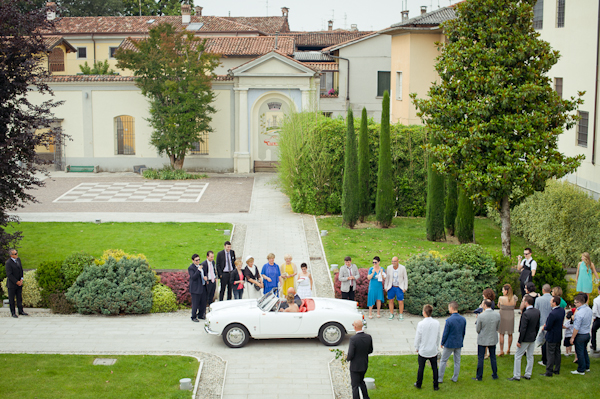 modern wedding in Italy with photos by Daniele Del Castillo | junebugweddings.com modern wedding in Italy with photos by Daniele Del Castillo | junebugweddings.com