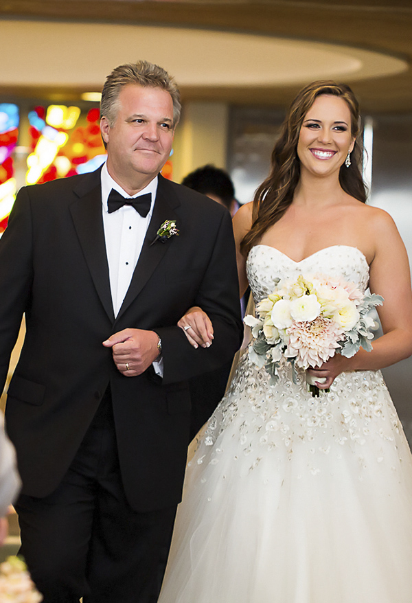 blush and gold california wedding at private family estate, wedding photos by D. Park Photography | via junebugweddings.com blush and gold california wedding at private family estate, wedding photos by D. Park Photography | via junebugweddings.com