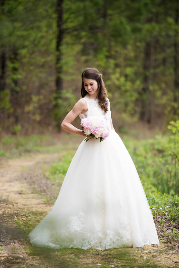 Classic-Outdoor-Wedding-at-Indigo-Falls-Tessa-Marie-Weddings (3 of 27)