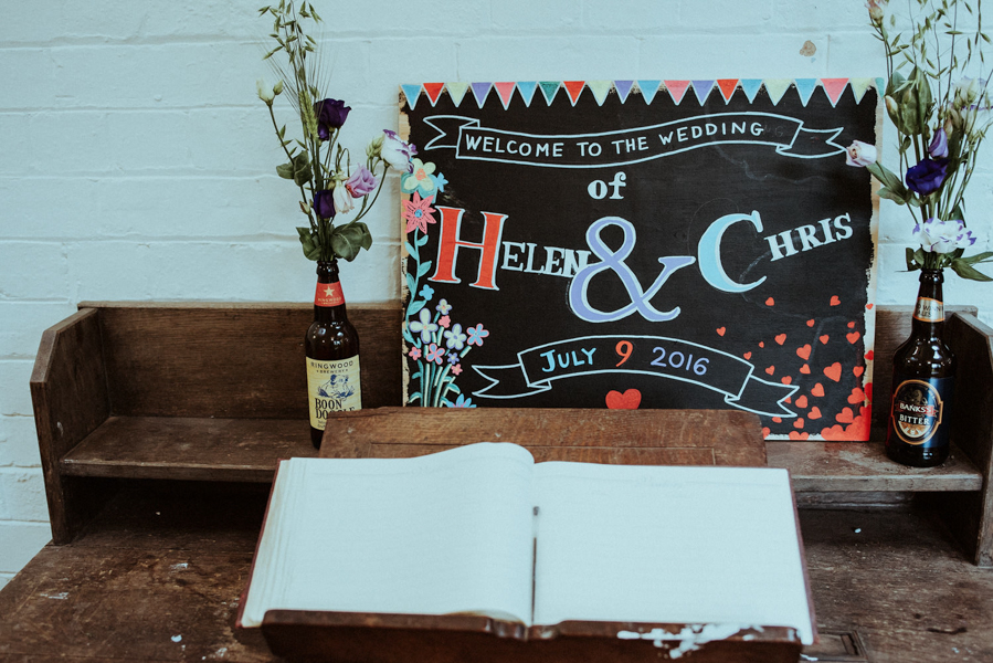 this-couple-said-i-do-in-a-big-way-at-their-leeds-wedding-6