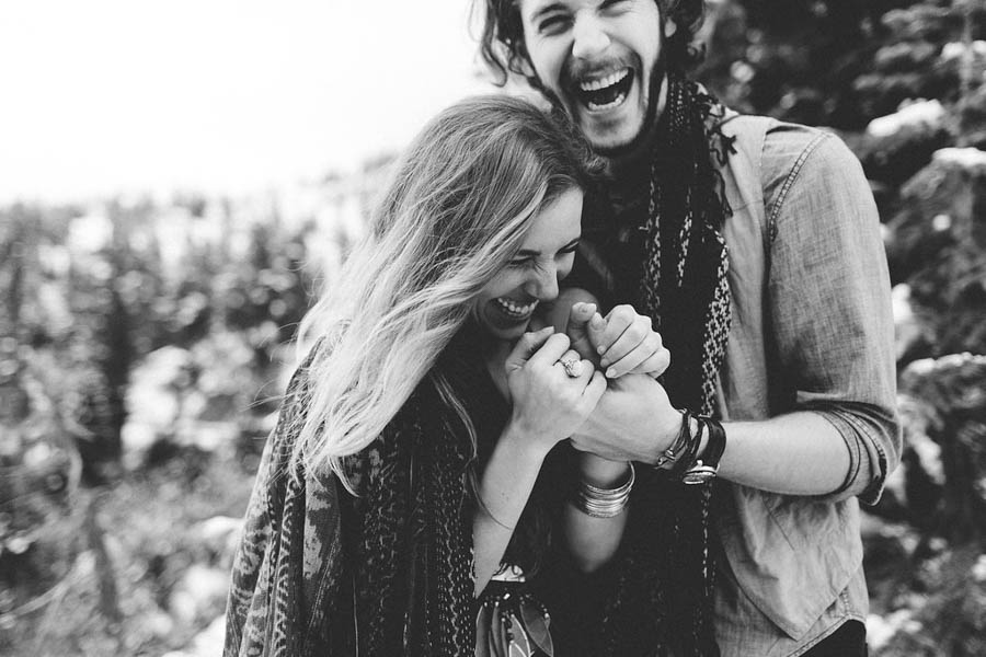 Snowy-Couple-Session-at-Mt-Baker-Alexandra-Celia-6